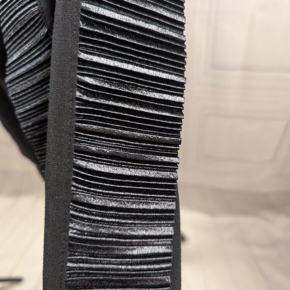 Very Unique and RARE Express Top - Picture 4 of 8